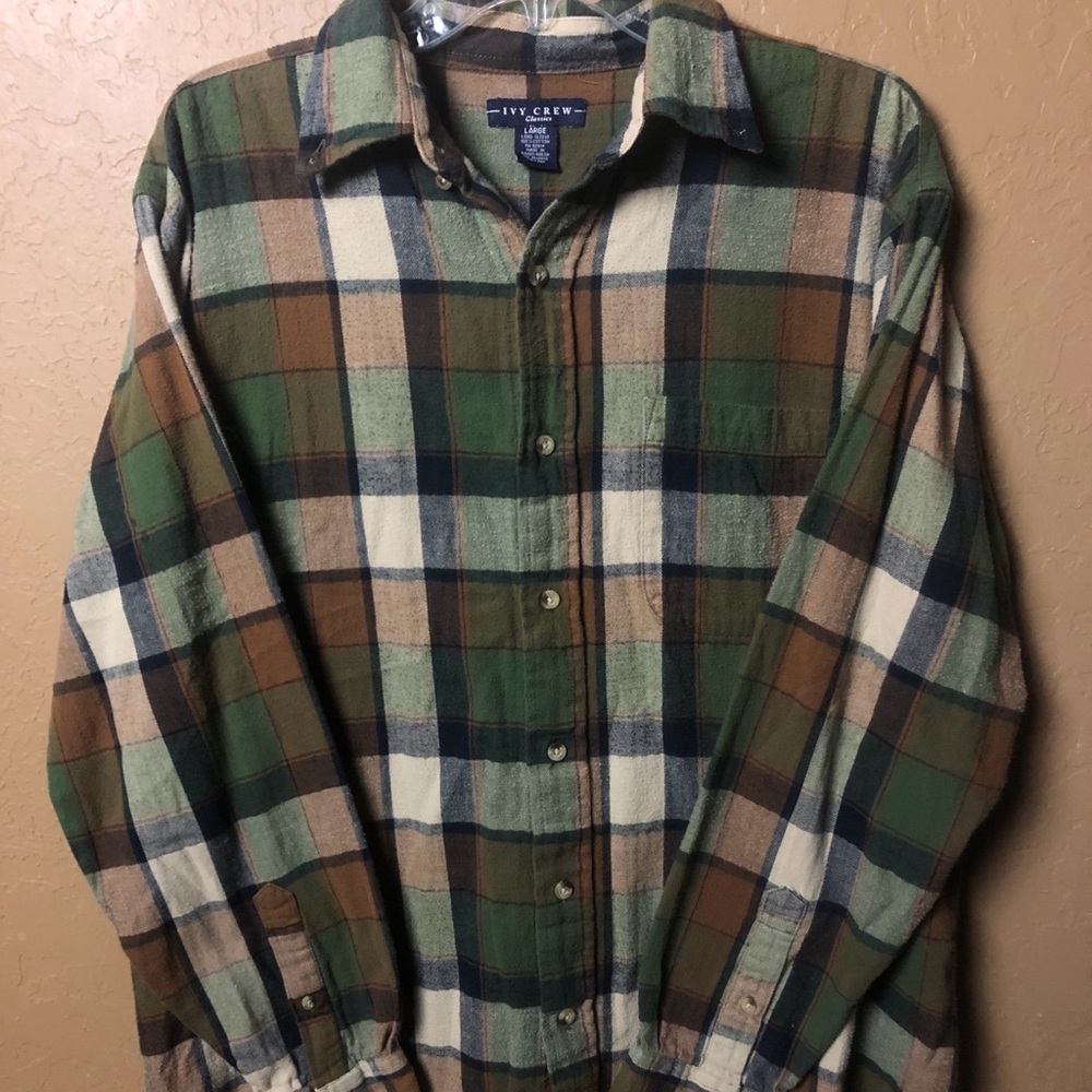 Ivy Crew Classics Shirt